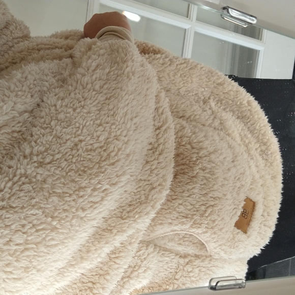 One size wearable blanket - Picture 2 of 7